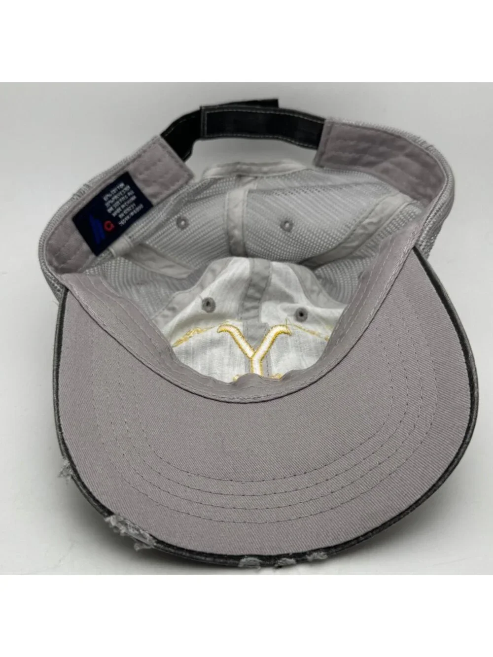 Yellowstone Dutton Ranch Trucker Hat Men's One Size Distressed Black Grey